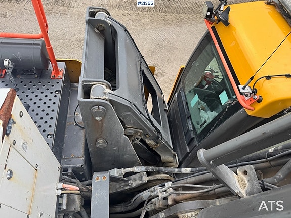 Volvo EC300 EL m/Hevbar hytte, GPS, Tilt, 2 skuffer og Boretårn. 29 of 30