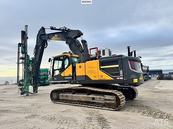 Volvo EC300 EL m/Hevbar hytte, GPS, Tilt, 2 skuffer og Boretårn. 4 of 30