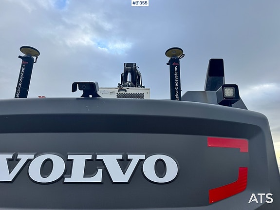 Volvo EC300 EL m/Hevbar hytte, GPS, Tilt, 2 skuffer og Boretårn. 25 of 30