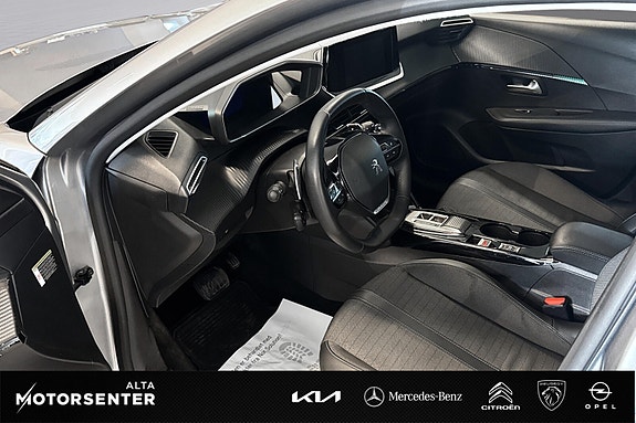 Peugeot 208 10 of 15