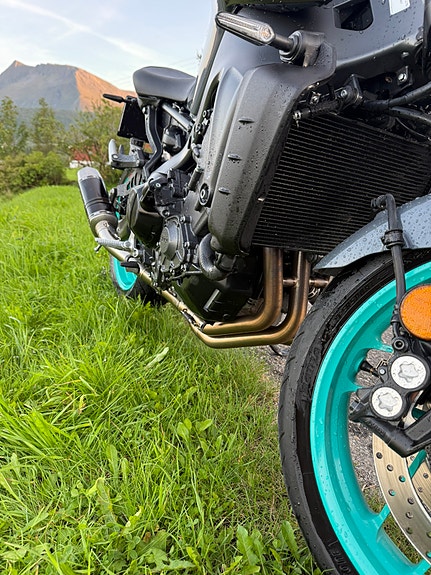 Yamaha MT-09 8 of 9