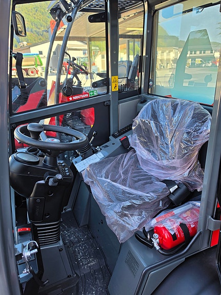 Weidemann 1260 LP 8 of 11