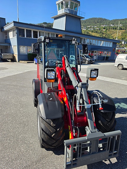 Weidemann 1260 LP 5 of 11