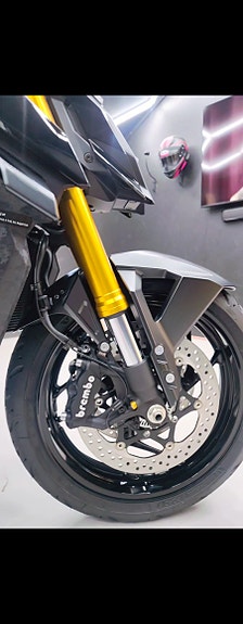Suzuki GSX-S 1000 6 of 14