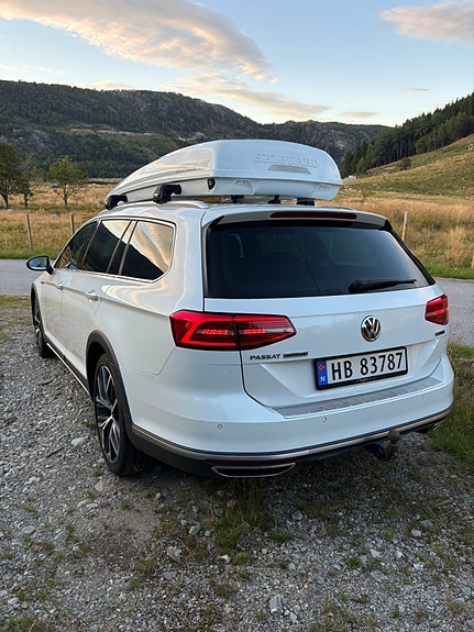 Volkswagen Passat Alltrack 15 of 17