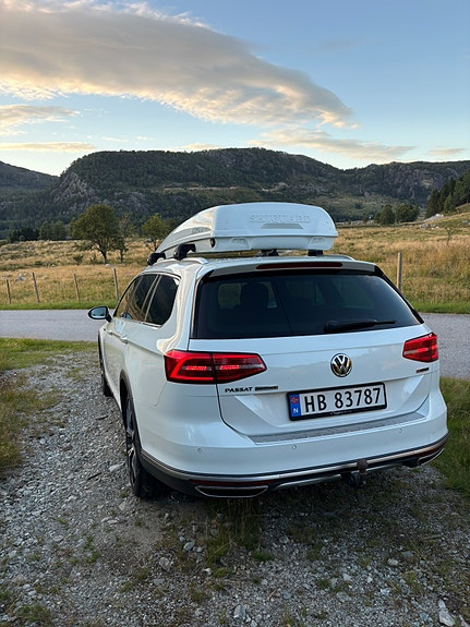 Volkswagen Passat Alltrack 6 of 17
