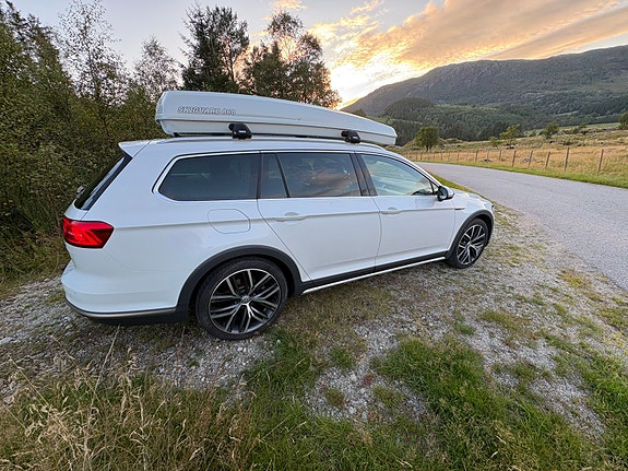 Volkswagen Passat Alltrack 17 of 17