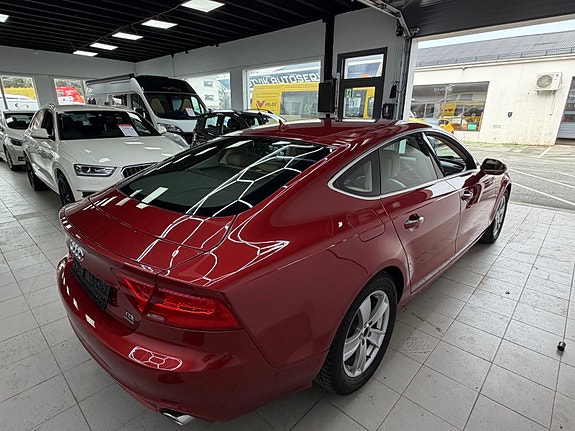 Audi A7 5 of 30