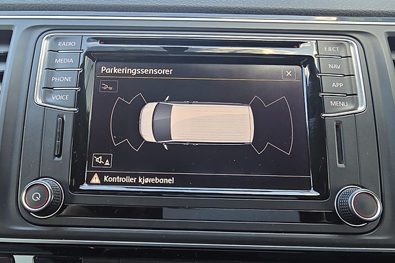 Volkswagen Multivan 27 of 30