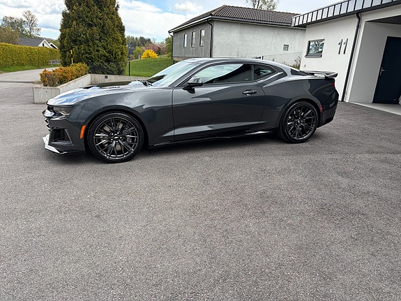 Chevrolet Camaro 11 of 30