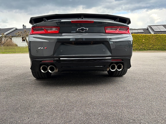 Chevrolet Camaro 15 of 30