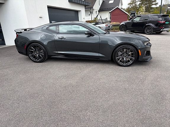 Chevrolet Camaro 9 of 30