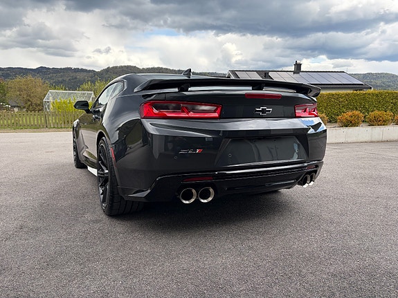 Chevrolet Camaro 14 of 30