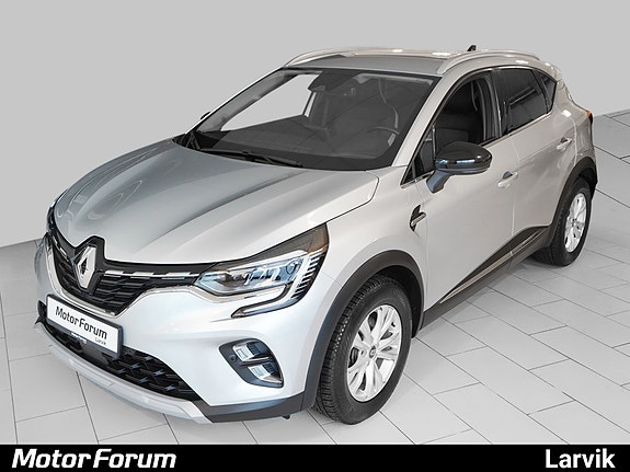 Elegant front med tydelig Renault-logo og kraftfulle LED-lykter.