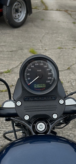 Harley-Davidson XL 883N Iron 5 of 5