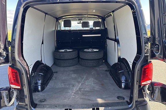 Volkswagen Transporter 6 of 19