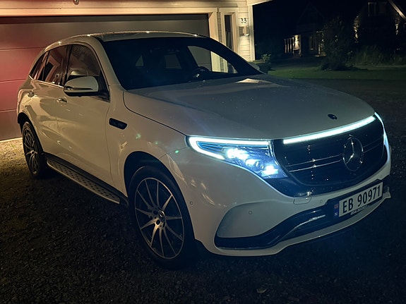Mercedes-Benz EQC400 25 of 30