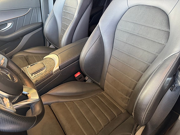 Mercedes-Benz EQC400 6 of 30