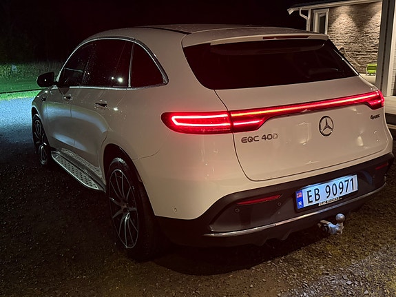 Mercedes-Benz EQC400 27 of 30