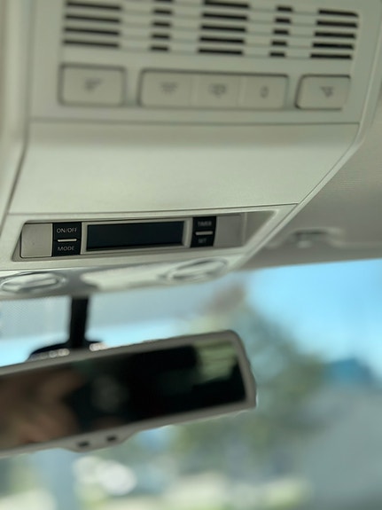 Volkswagen Caravelle 16 of 26