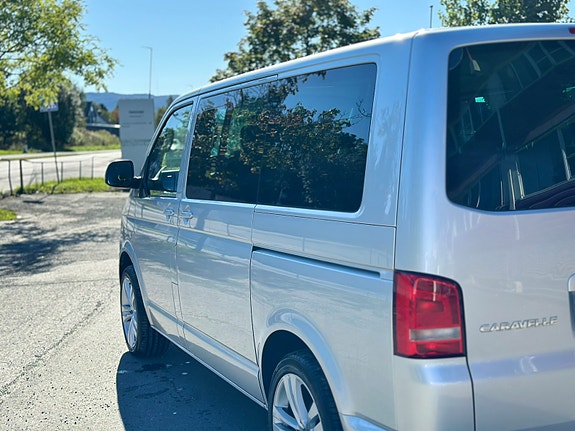 Volkswagen Caravelle 22 of 26