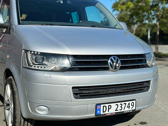 Volkswagen Caravelle 2 of 26