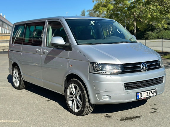Volkswagen Caravelle 3 of 26