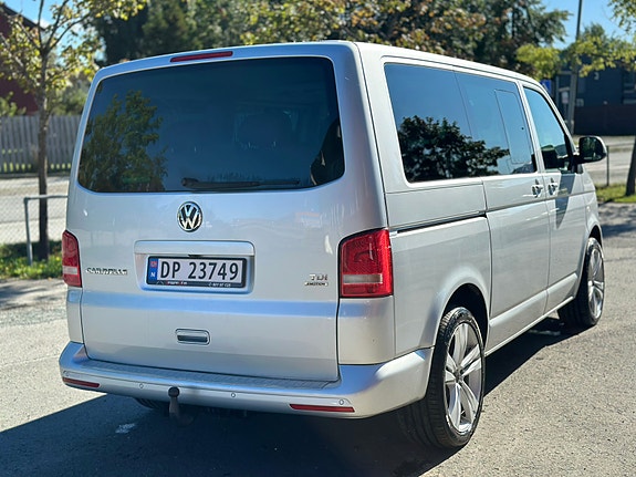 Volkswagen Caravelle 25 of 26