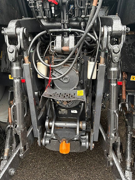 Deutz Fahr 6175 TTV 18 of 28