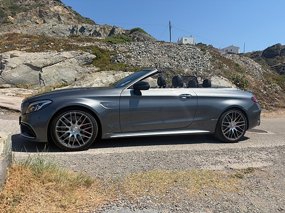 Mercedes-Benz C63 4 of 17