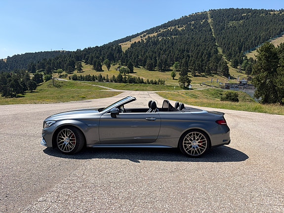 Mercedes-Benz C63 3 of 17