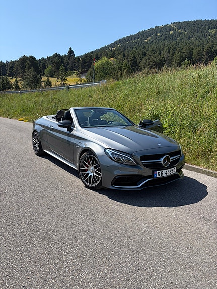 Mercedes-Benz C63 12 of 17