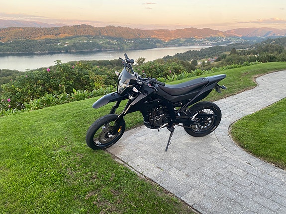 Aprilia SX 125 Super Motard 6 of 13