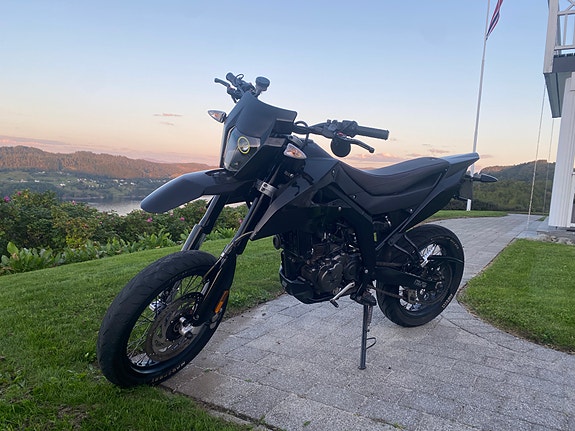 Aprilia SX 125 Super Motard 8 of 13