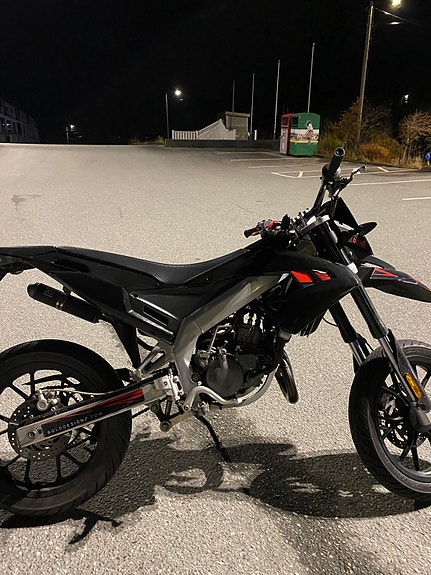 Aprilia SX 50 10 of 30
