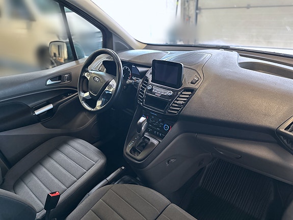 Ford Transit Connect 14 of 30