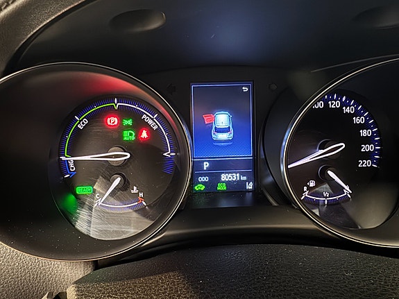 Toyota C-HR 14 of 30