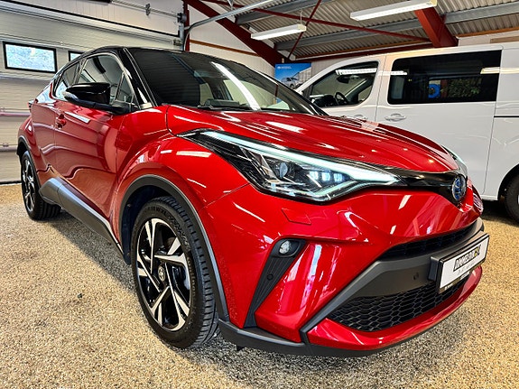 Toyota C-HR 9 of 30