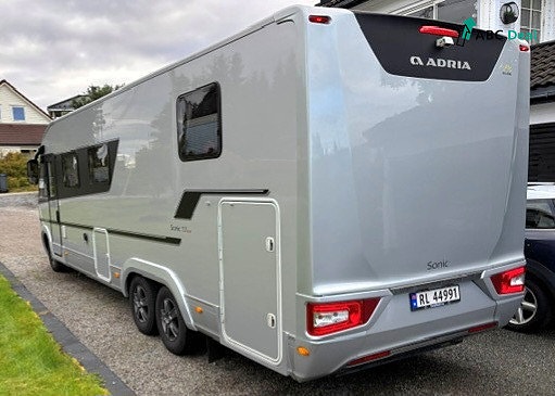 Adria Sonic Supreme I 810S | Toppmodell | Alde | Solcelle | Skinn | Utv.dusj | V.hjul | 4 of 30