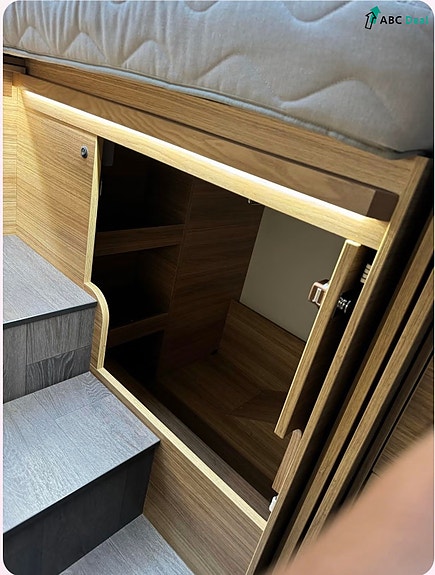 Adria Sonic Supreme I 810S | Toppmodell | Alde | Solcelle | Skinn | Utv.dusj | V.hjul | 28 of 30