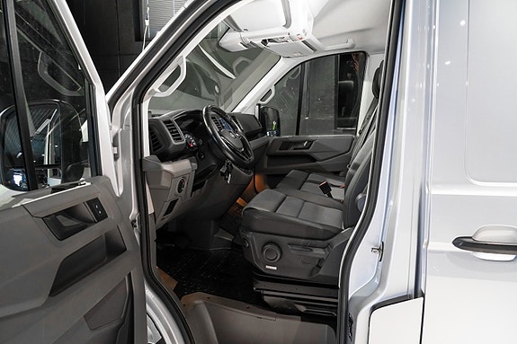 Volkswagen Crafter 21 of 30