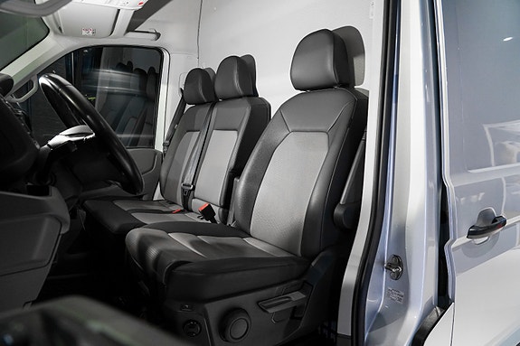 Volkswagen Crafter 25 of 30