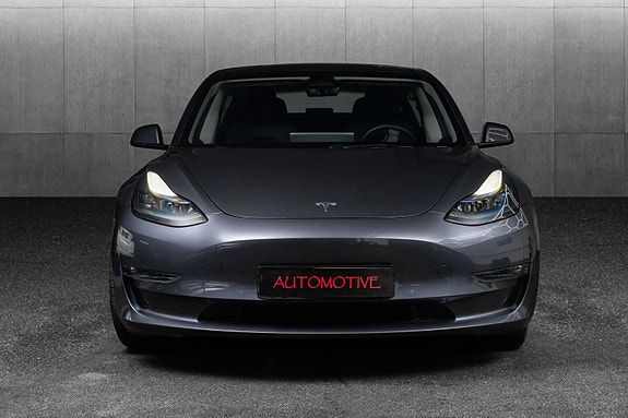 Tesla Model 3 4 of 30