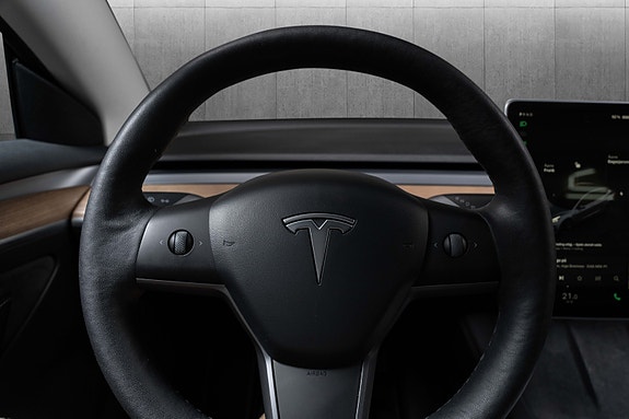 Tesla Model 3 10 of 30