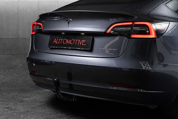 Tesla Model 3 7 of 30