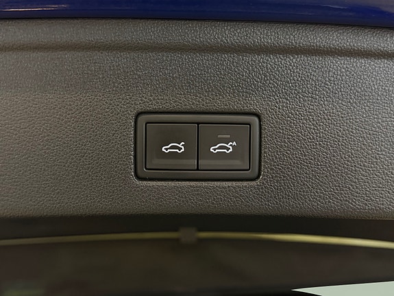 Volkswagen Touareg 9 of 30