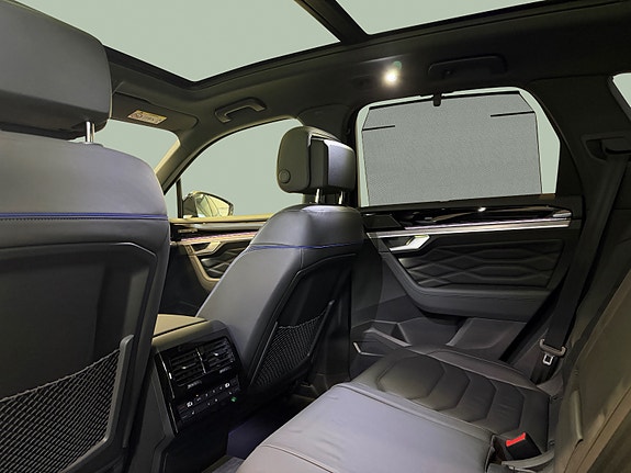 Volkswagen Touareg 14 of 30