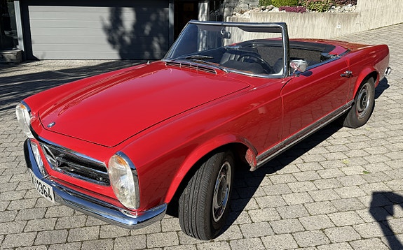 Mercedes-Benz 230 SL 2 of 16