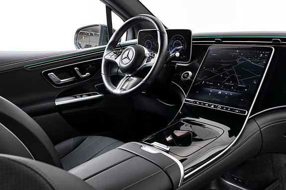 Mercedes-Benz EQE SUV 23 of 23