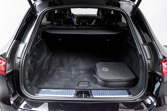 Mercedes-Benz EQE SUV 7 of 23